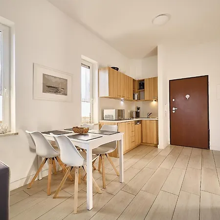 - Aquamarina Apartment