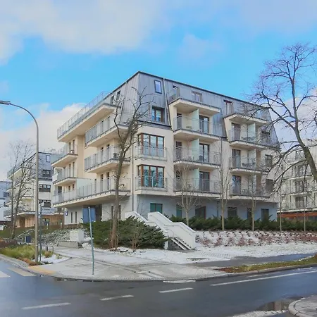 - Aquamarina Apartment *